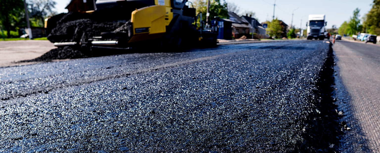 Start Sealcoating Asphalt: Top 5 Factors Affecting Your Lot