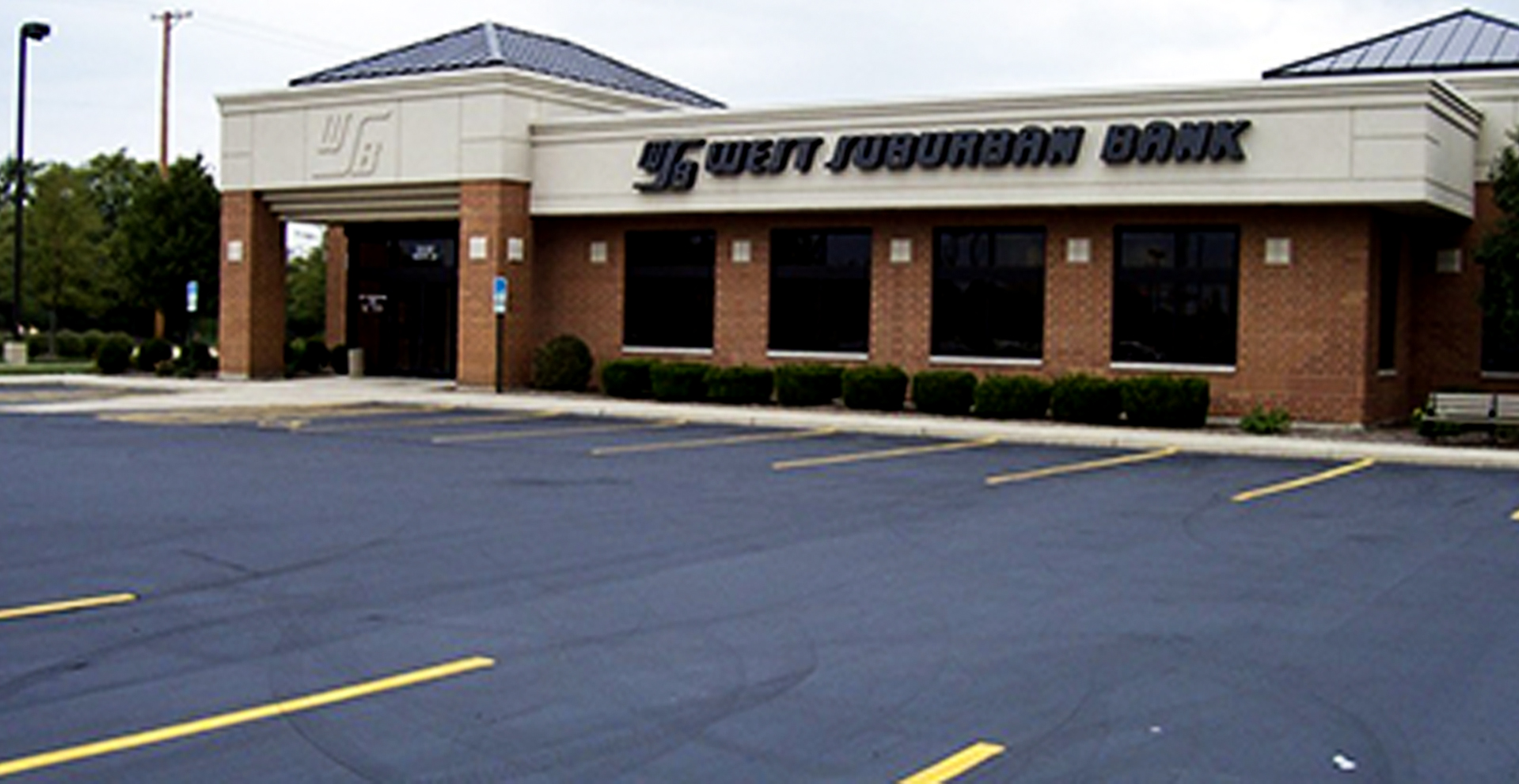 What Are the Benefits of Sealcoating?